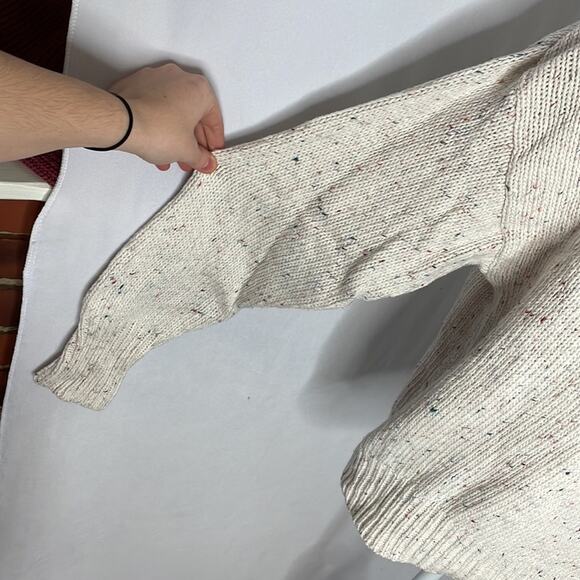 NWT abound off white and rainbow speckled v neck  sweater size large - Picture 3 of 8